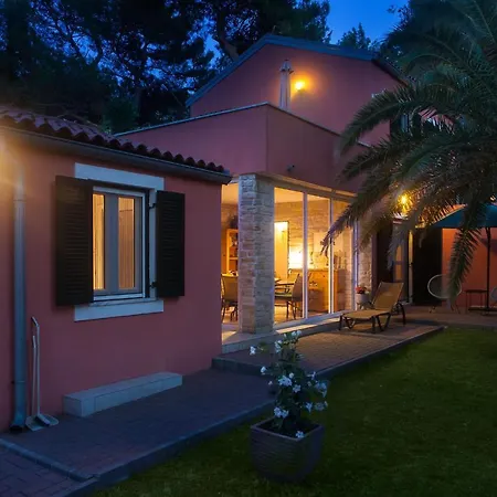 Macaklin Guest house *